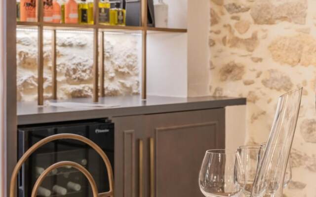 Inotropes Boutique Suites