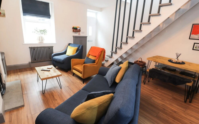 8 Watkin Street