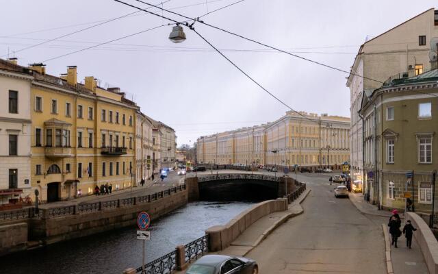 Апартаменты на набережной реки Мойки 31