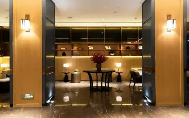 Maison New Century Hotel Lu'an