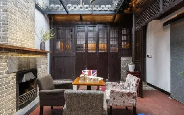Yike Boutique Hotel
