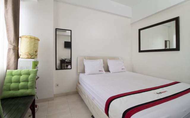 RedDoorz Apartment @ Margonda Residence 3 – Guest Rooms – Depok