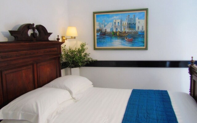 Porto Scoutari Romantic Hotel