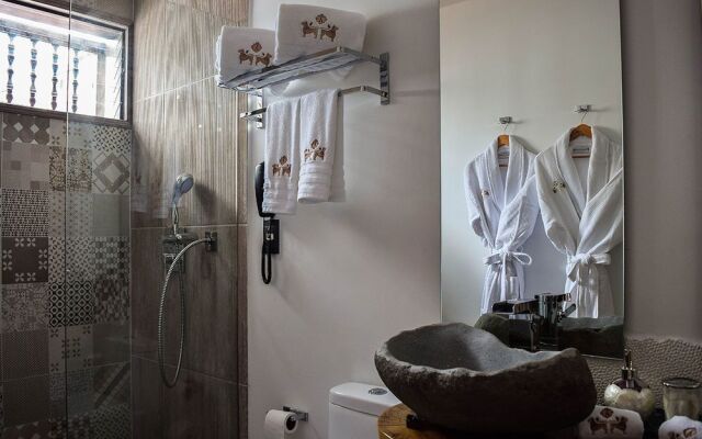 Hotel Boutique Jardines De La Alhambra - Adults only