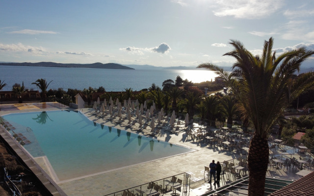 Aristoteles Holiday Resort & Spa