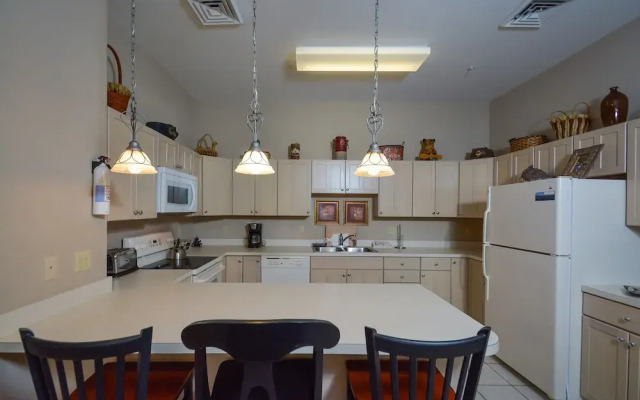 Four Seasons 4 Bedroom Apartment