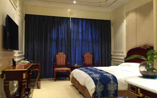Ulan Holiday Inn