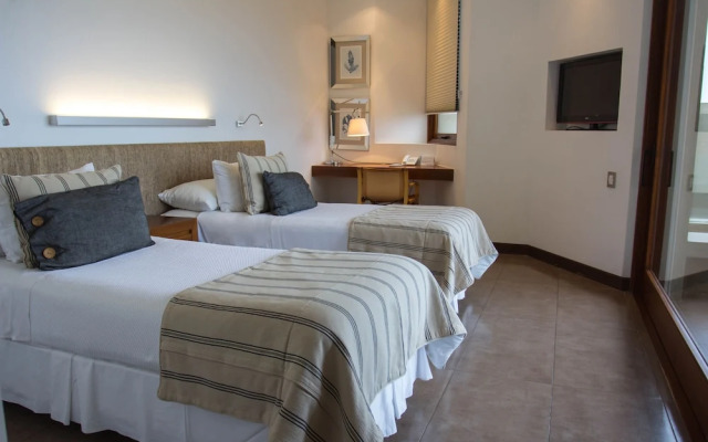 Hotel y Cabañas Hornitos - Caja Los Andes