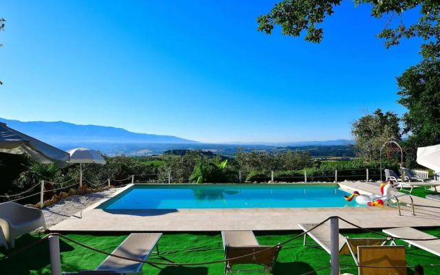 Apartment With Pool, Rignano