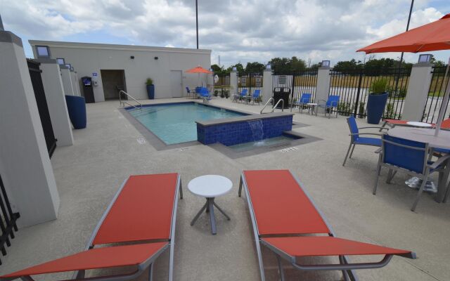 Best Western Plus Pasadena Inn and Suites