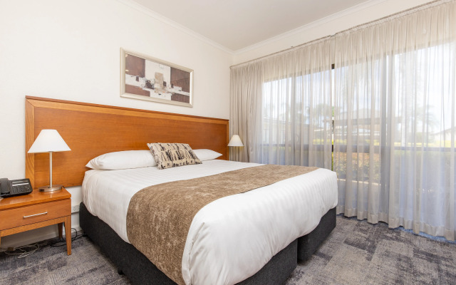 Comfort Inn Deakin Palms