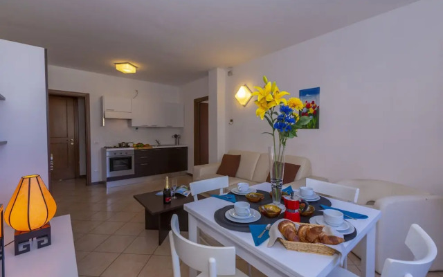 Fontana Del Lago Apt. 13