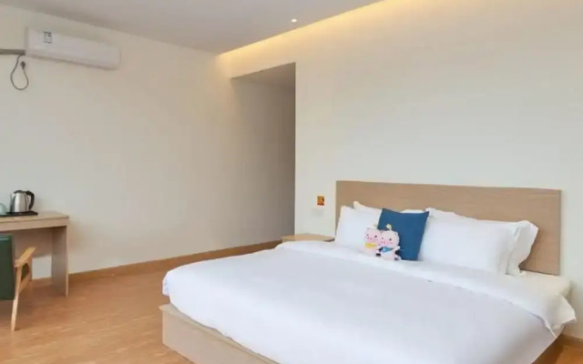 Floral Hotel Xiangfengling Hostel