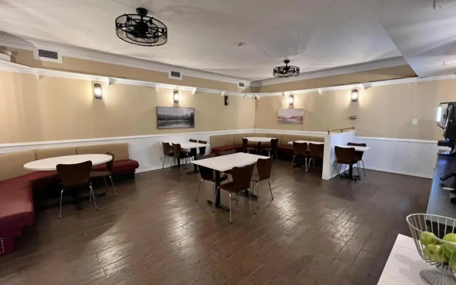 Kirkland Lake Inn
