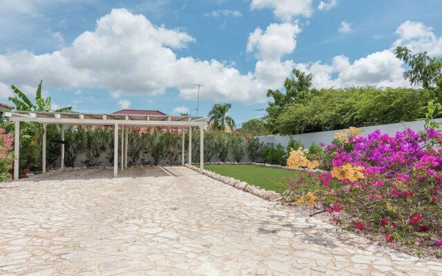 Beautiful Villa With Private Pool Within Walking Distance of Jan Thiel Beach on Curacao