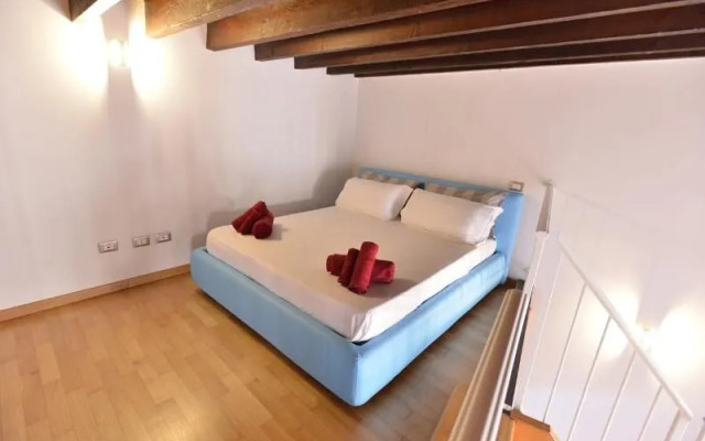 IzzHome Full Center Grand