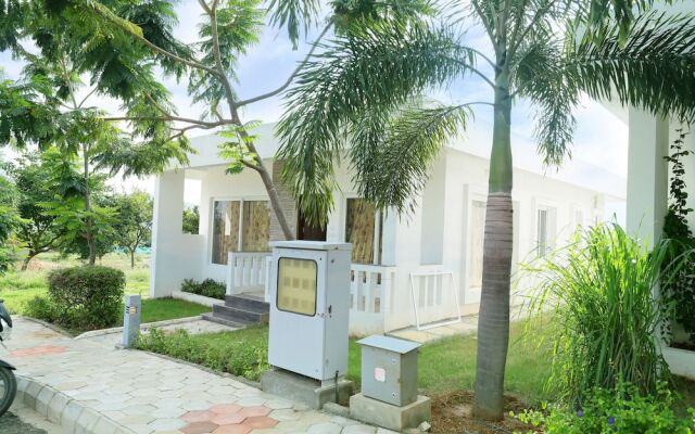 OYO 24200 Bahri Beautiful Country