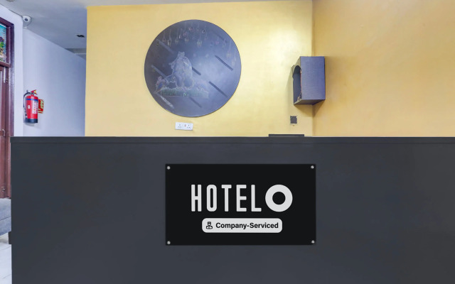 Super Hotel O East Punjabi Bagh Near Metro Station