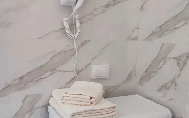 Атмосфера на улице Николая Островского