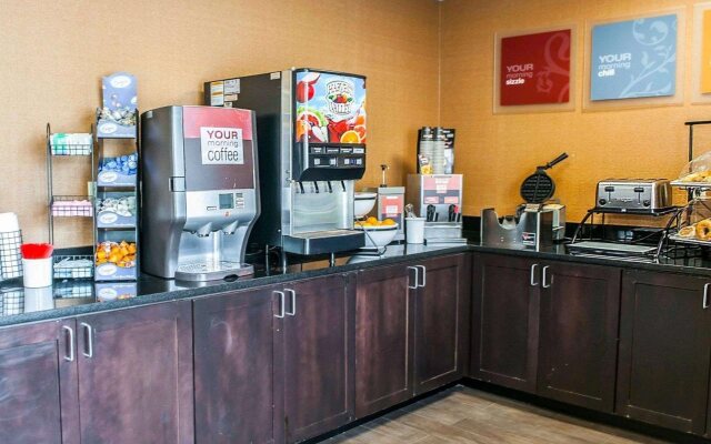 Comfort Inn East