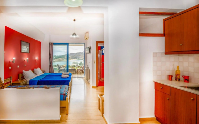 Panorama Studios and Apartments