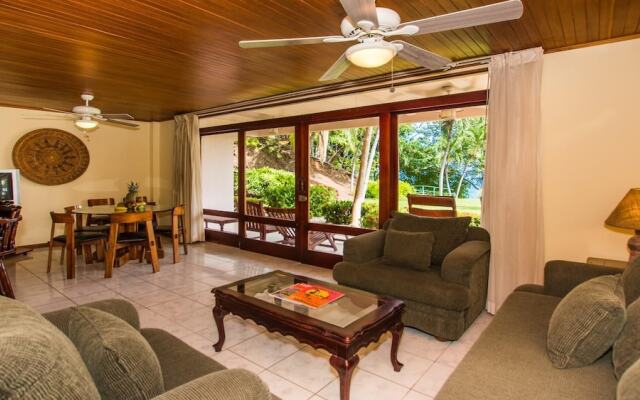 2-bedroom Beachfront Condo With Pool