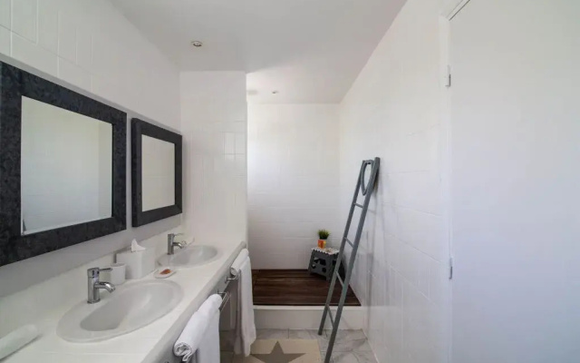 Dream Villa Terres Basses-540
