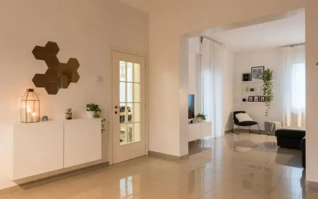 M Design Apartment in Lido