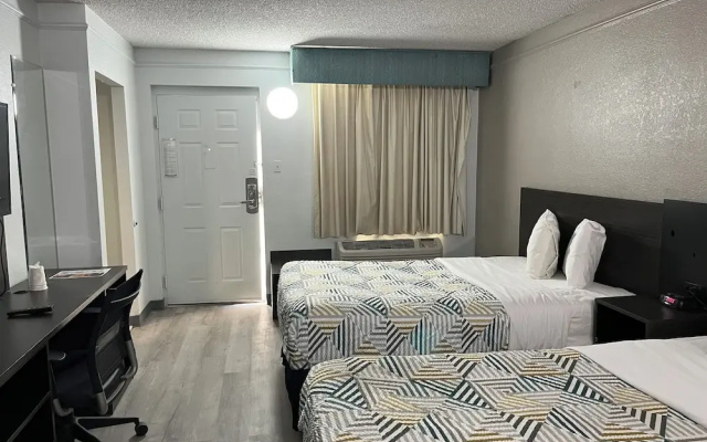 Studio 6 Phoenix, AZ - Midtown