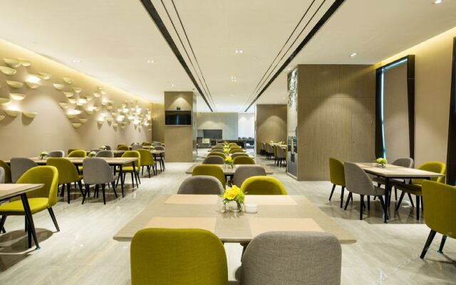 Atour Hotel (Hangzhou Binjiang Binwen Road)