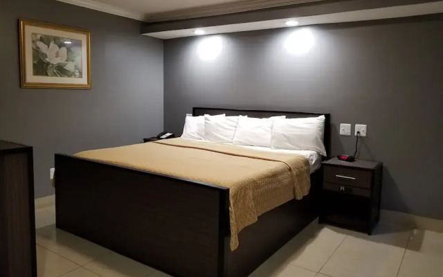 Lone Star Inn by FairBridge