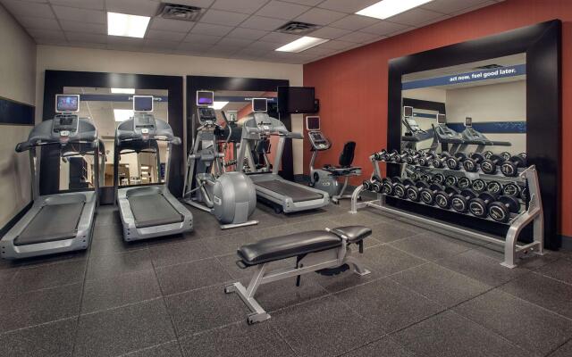 Hampton Inn & Suites Milwaukee Downtown