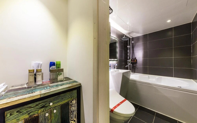 Yeongdeungpo HOTEL HOME  (6 Free OTTs • Smart TV • Wi-Fi in All Rooms)