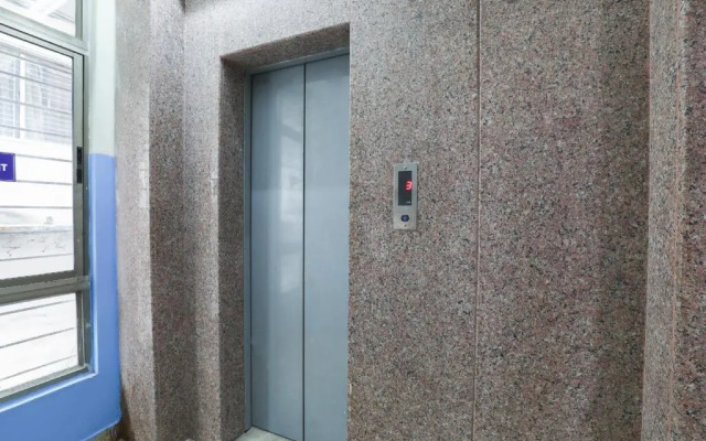 Vedanta Hotel by OYO Rooms
