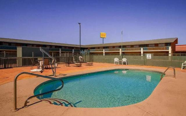 MHO Hotel Eloy Casa Grande near I-10