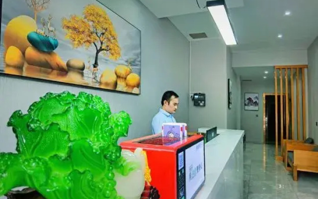 JiaGe Business Hotel