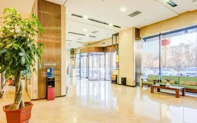 Jianguo Hotel