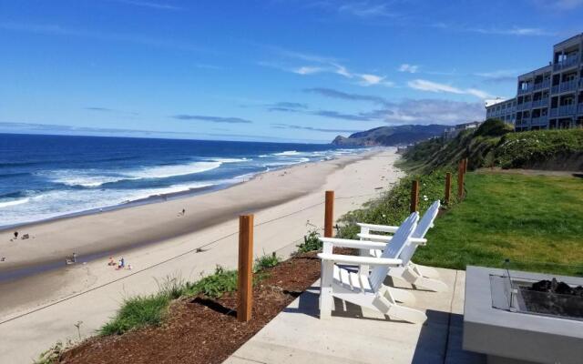 The Coho Oceanfront Lodge