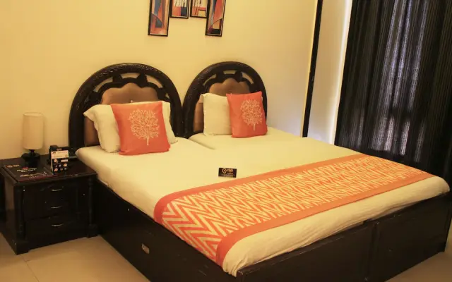 OYO Rooms Akashneem Marg II