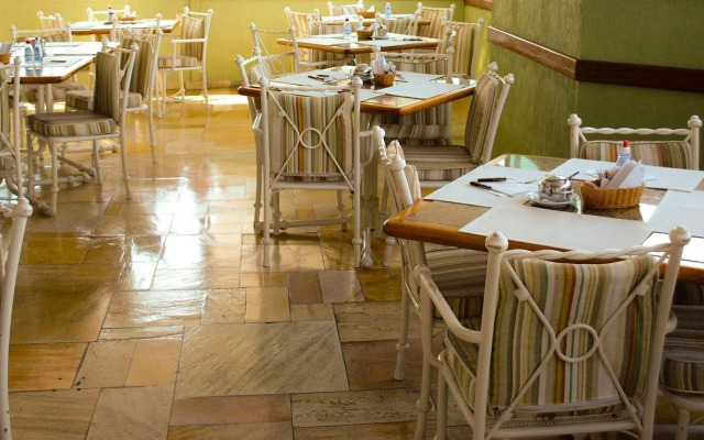 Cezanne Plaza Apart Hotel