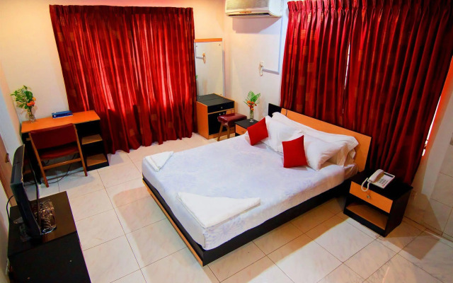 Hotel Tropical Daisy