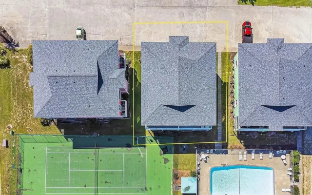 Seven Seas-7c 2 Bedroom Home by RedAwning