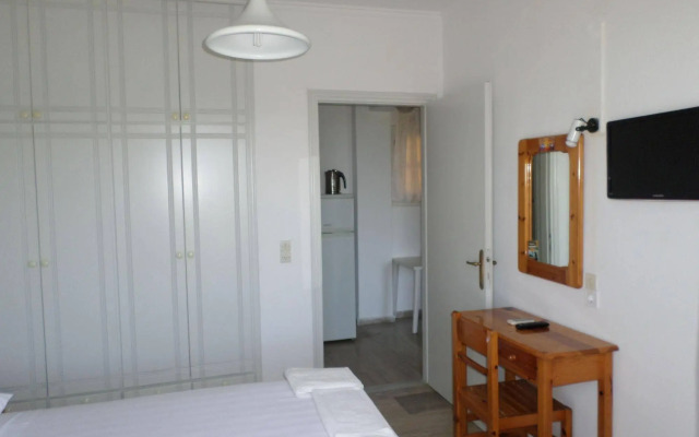 Rising Sun Apartments and Studios