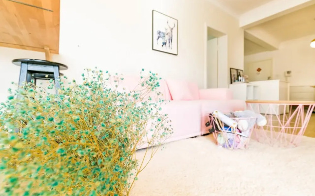 N2haus People Squre 3 bedrooms