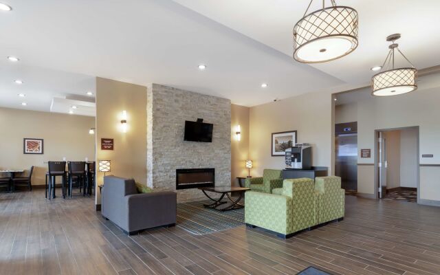 Best Western Plus Moosomin Hotel