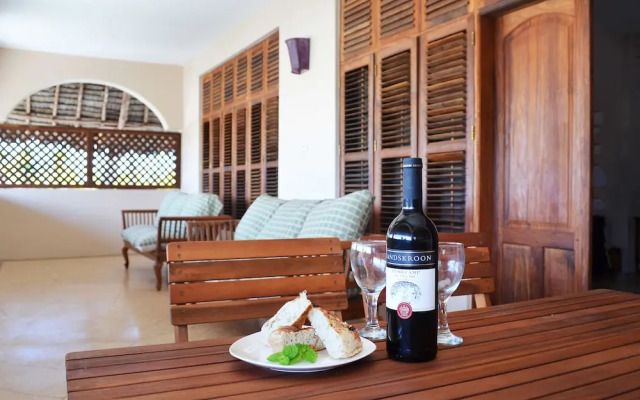 Alibi's Well Villa