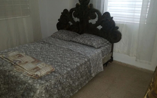 La Cruz de Colon Guest House