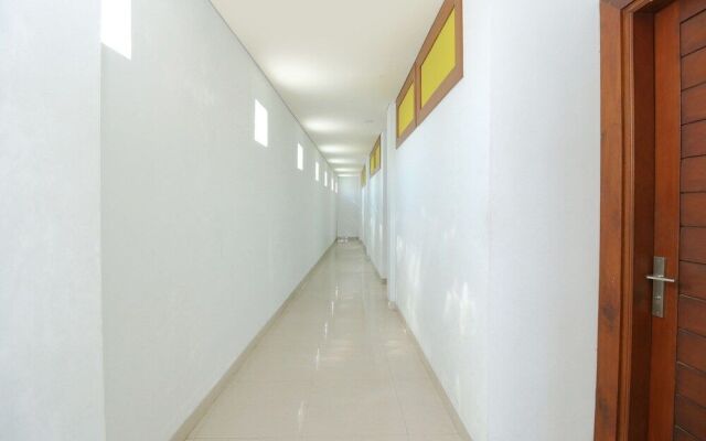 Airy Raya Legian 120 Kuta Bali