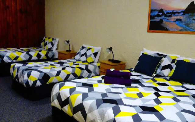 Turn-In Motel