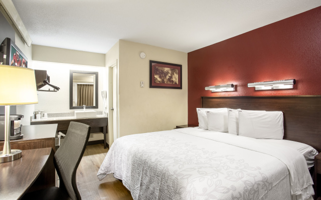 Red Roof Inn PLUS+ Atlanta - Buckhead